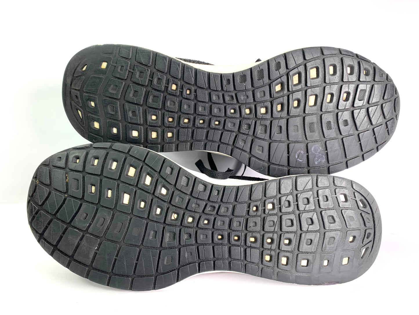 Sketchers Skyline