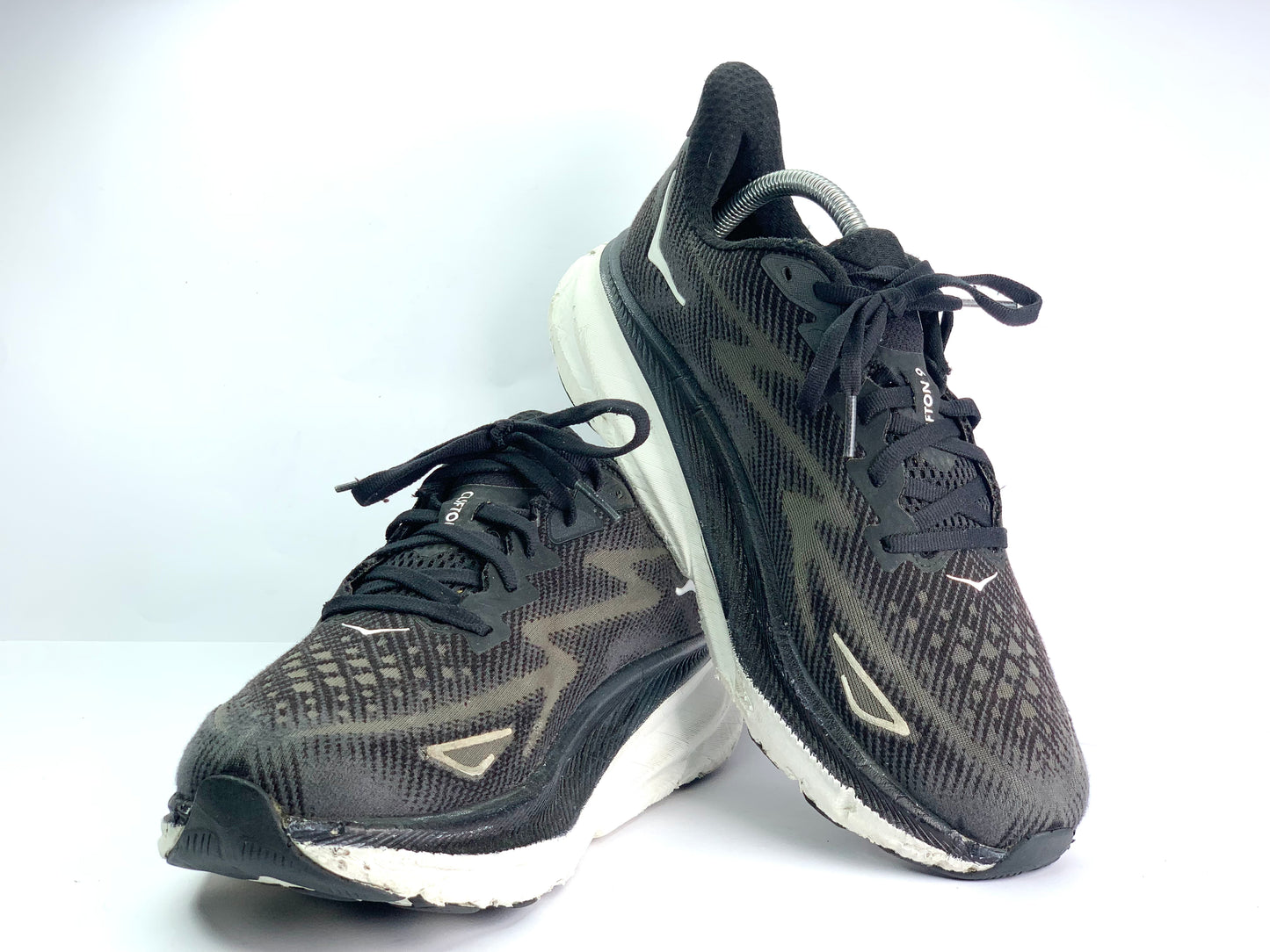 Hoka Clifton 9