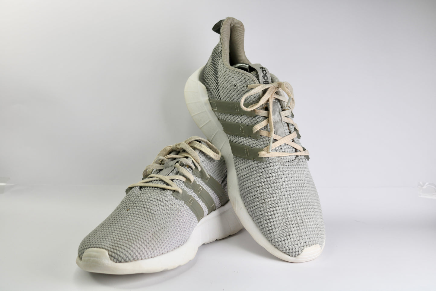 Adidas Quester Flow