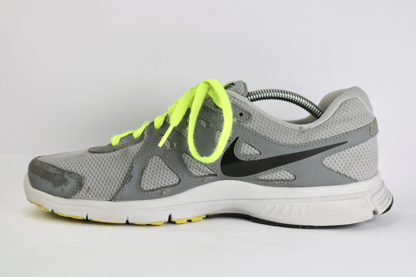 Nike Revolution 2