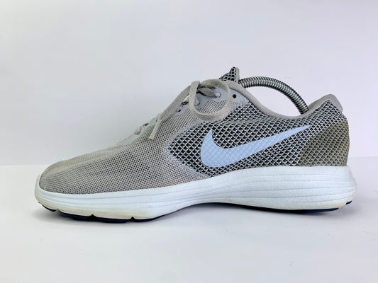 Nike Revolution 3 Wolf