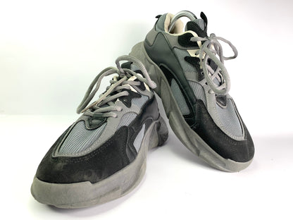 Normal Sports Shoes