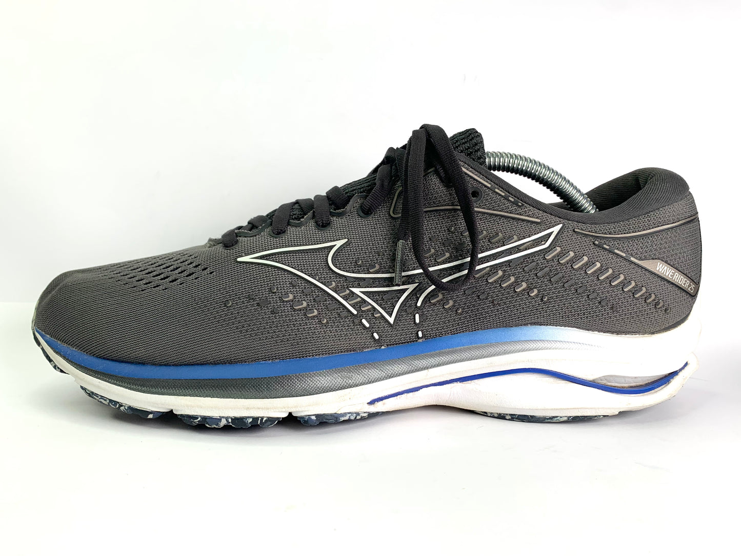 Mizuno Wave Rider 25