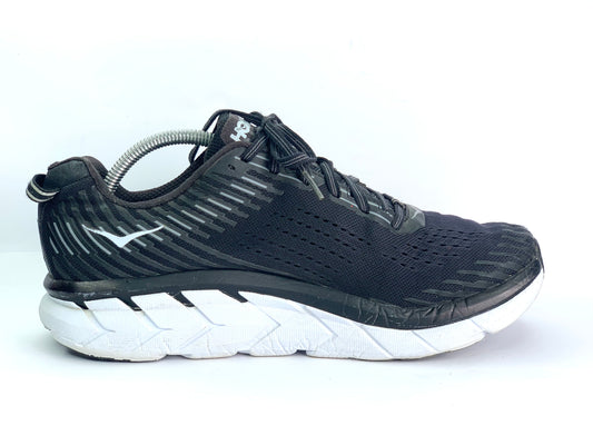Hoka One
