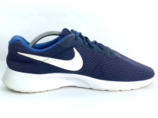 Nike Tanjun
