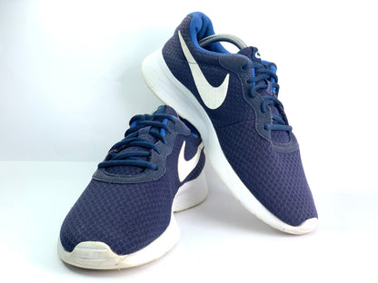 Nike Tanjun