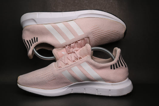 Adidas Swift Run