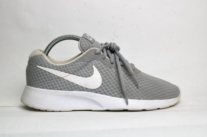 Nike Tanjun Wolf Grey