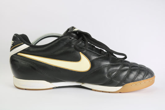 Nike Tiempo