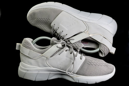 Normal Sports Shoes