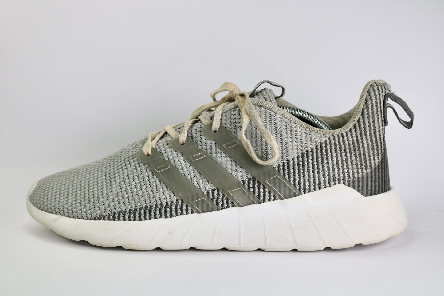Adidas Quester Flow