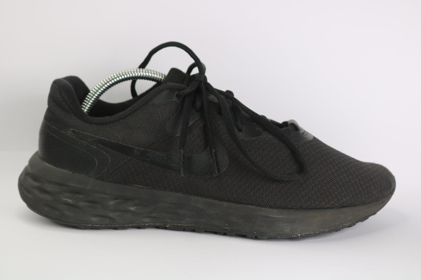 Nike Revolution 6