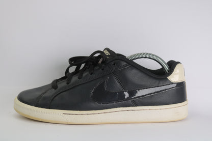Nike Court Royale