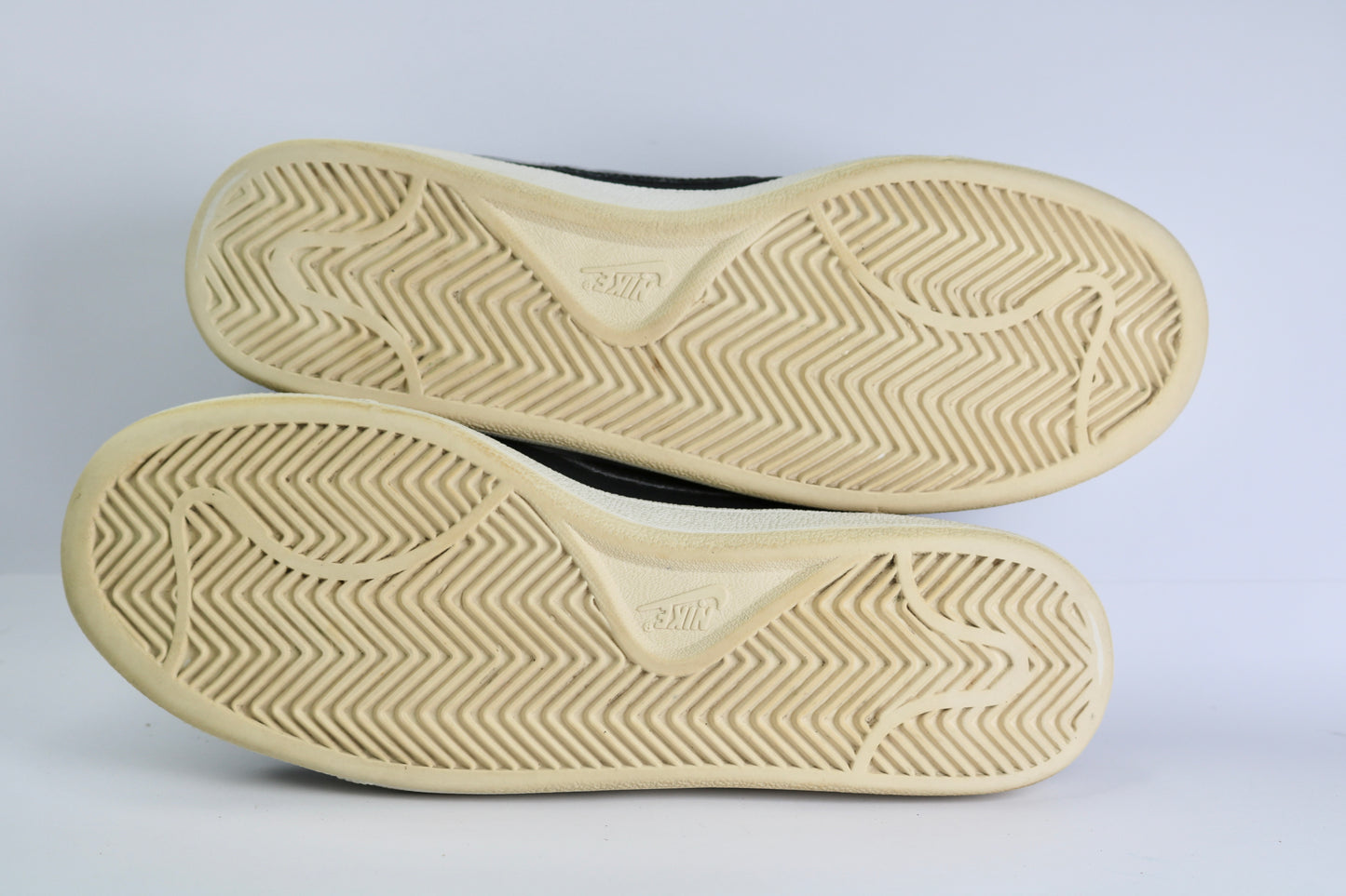 Nike Court Royale